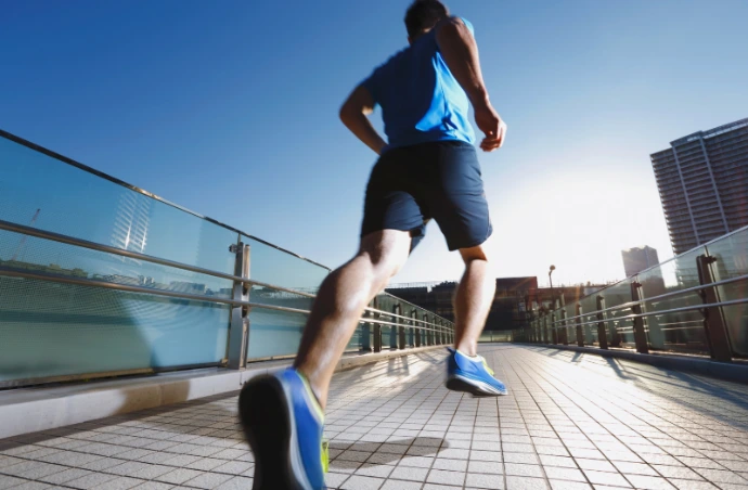 men running and exercising